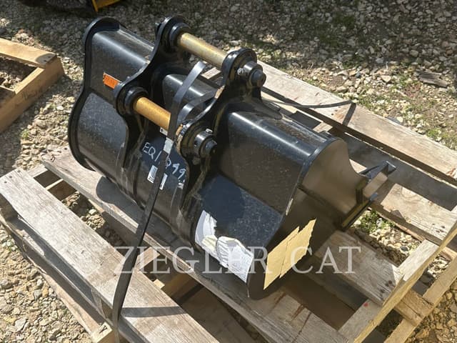 Image of Caterpillar Bucket equipment image 2