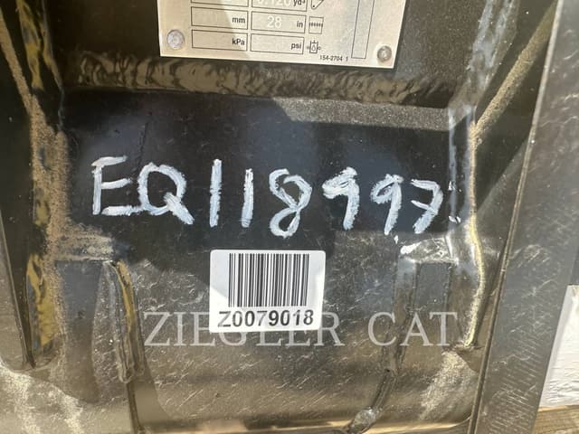 Image of Caterpillar Bucket equipment image 4