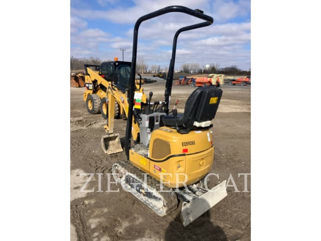 Image of Caterpillar 300.9D equipment image 4