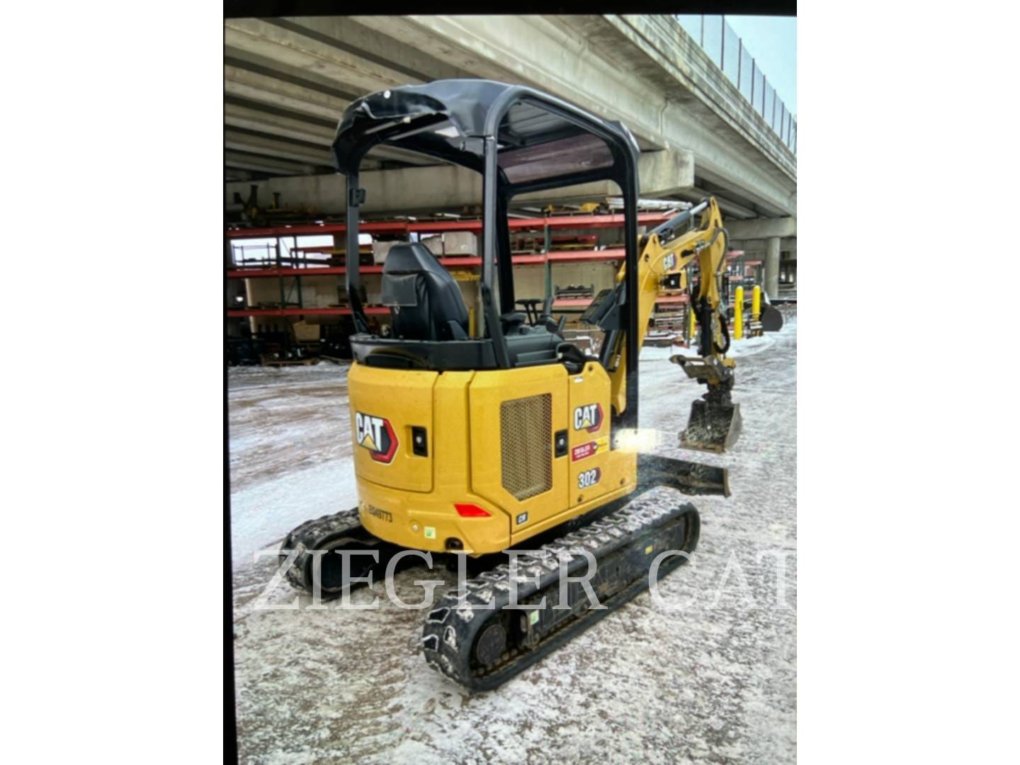 2022 Caterpillar 302.5CR Equipment Image0