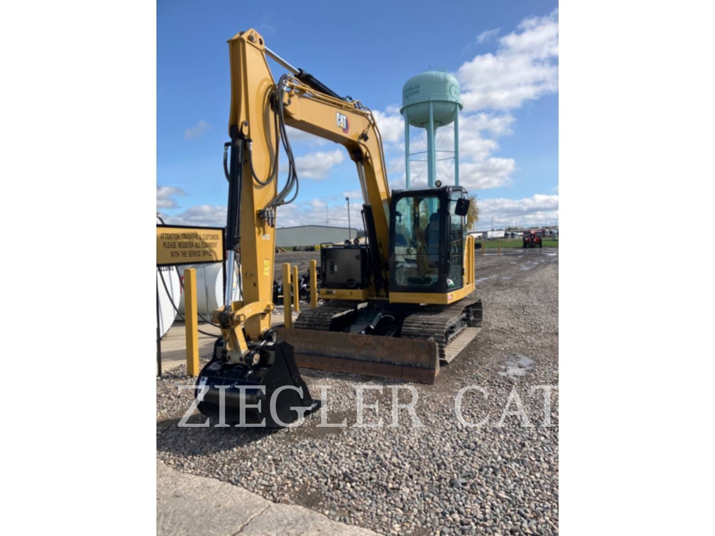 2022 Caterpillar 307.5 Equipment Image0