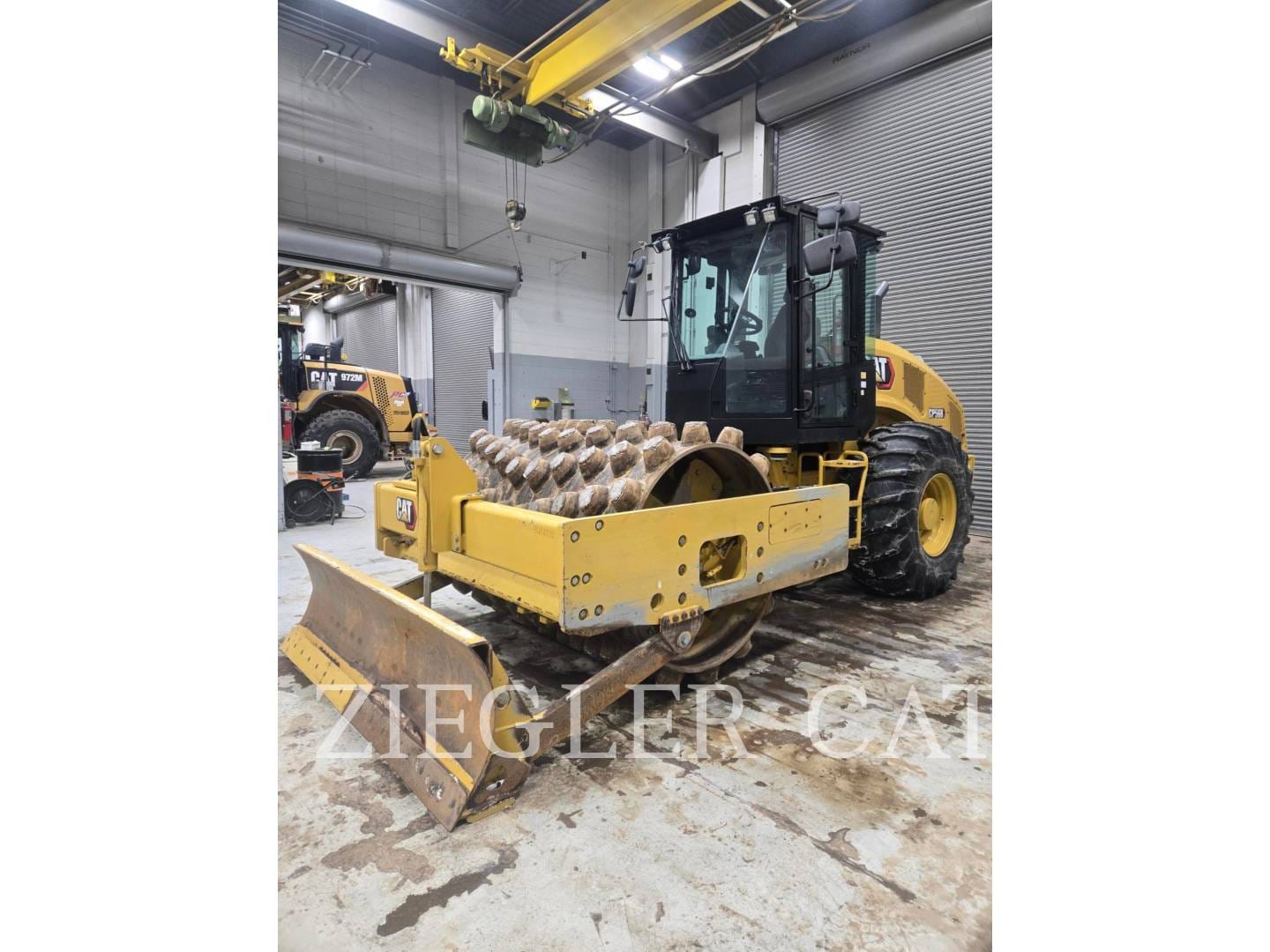 2022 Caterpillar CP56B Equipment Image0