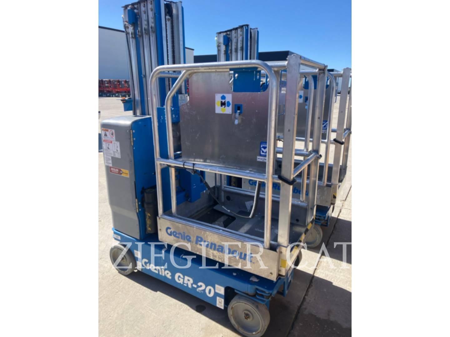 2022 Genie GR-20 Equipment Image0
