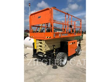 Main image JLG RT4069