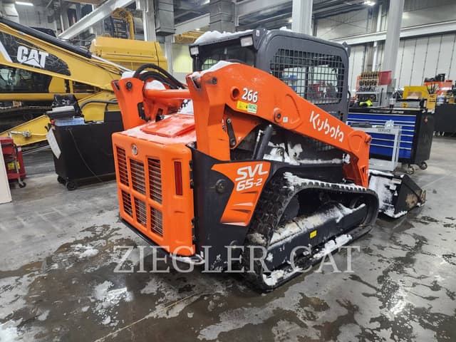 Image of Kubota SVL65-2 equipment image 2