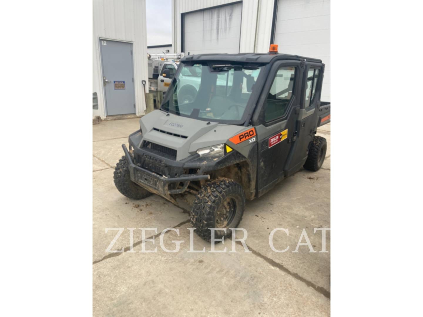 2022 Polaris Pro XD Crew 4000G Equipment Image0