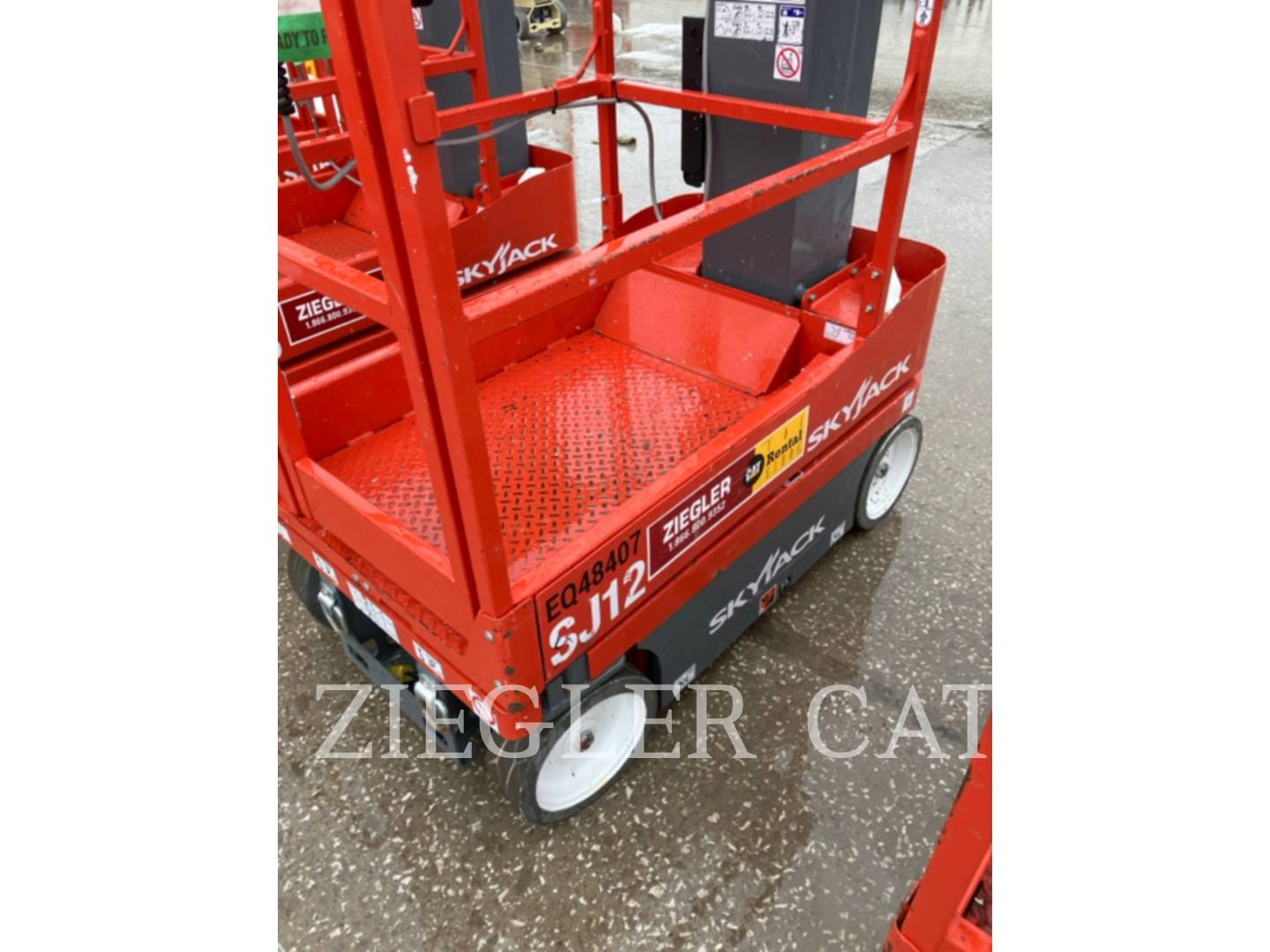 2022 Sky Jack SJ12 Equipment Image0