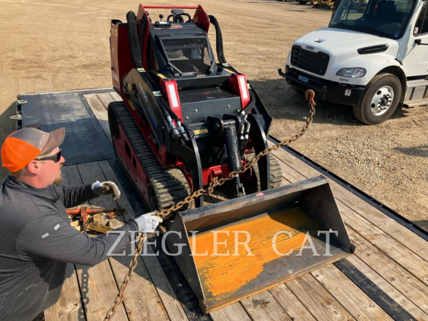 2022 Toro  Dingo TX-1000 Equipment Image0