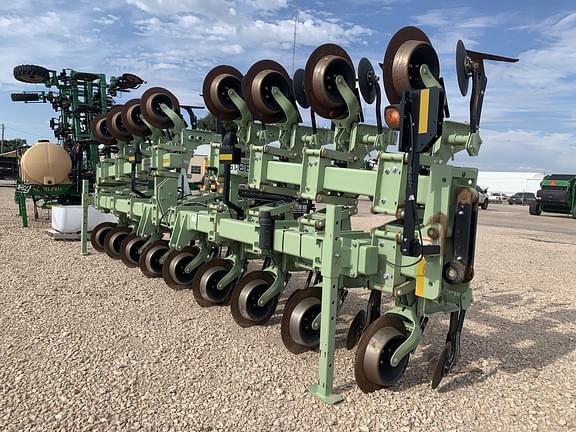 2022 Orthman 8315 Equipment Image0