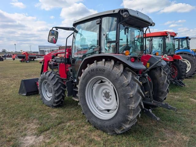 Image of Massey Ferguson 4710 equipment image 1