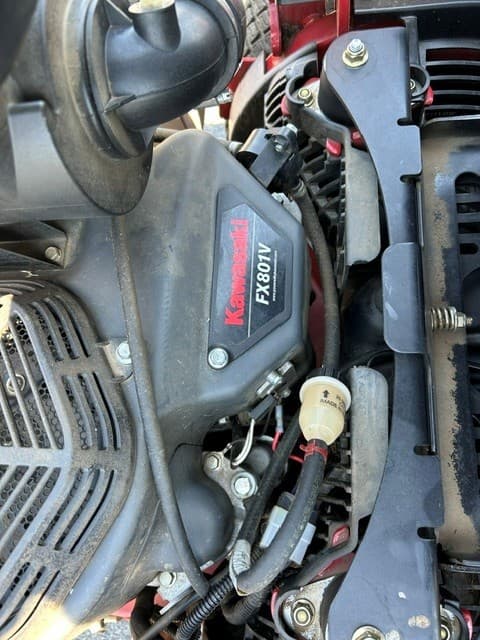Image of Exmark LZX801GKA526Q1 equipment image 4