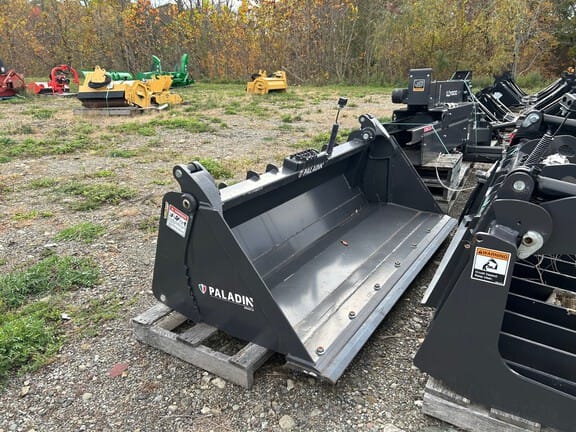 2022 Paladin 4IN1 Bucket Equipment Image0