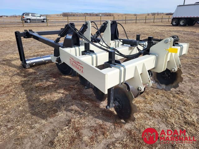 Image of Patriot Pivot Track Closer equipment image 1