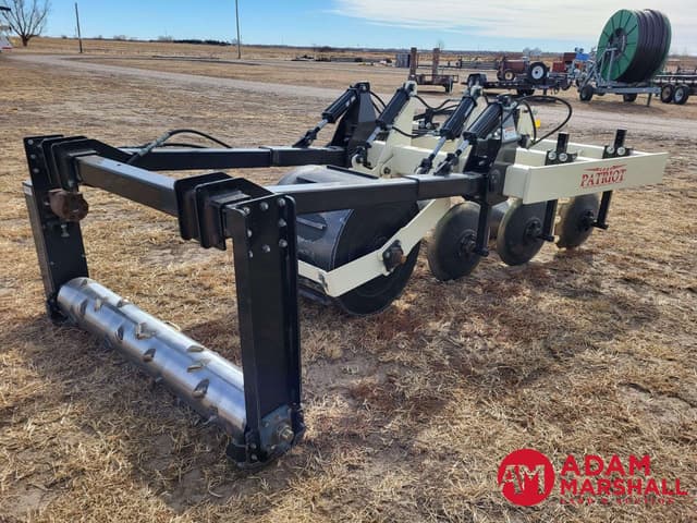 Image of Patriot Pivot Track Closer equipment image 2