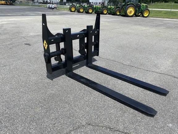 2022 Pemberton UTF102-72 Equipment Image0