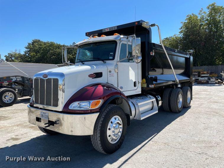 Main image Peterbilt 348