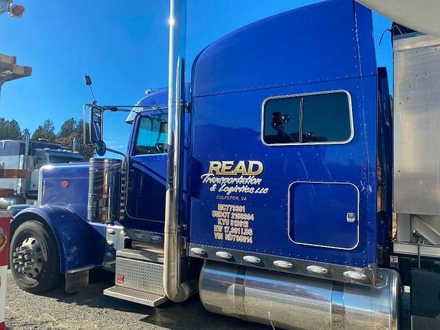 Image of Peterbilt 389 equipment image 1