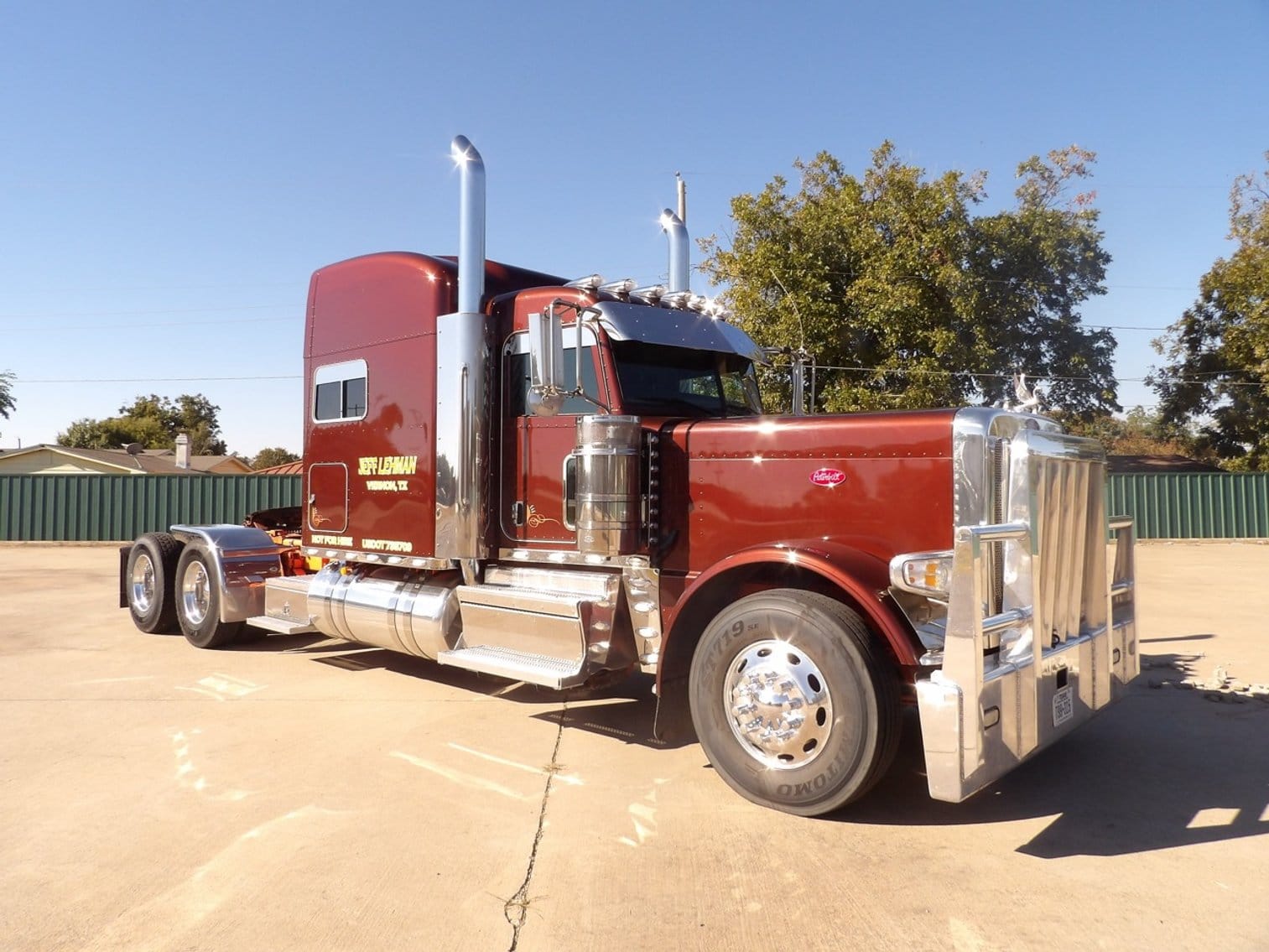 2022 Peterbilt 389 Equipment Image0