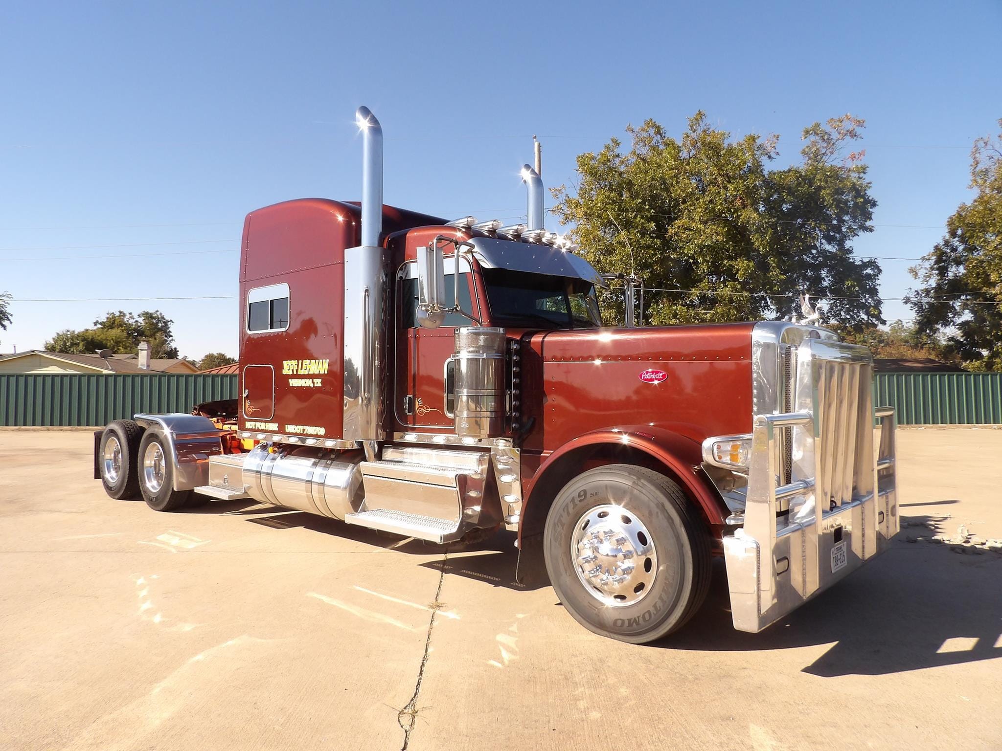 2022 Peterbilt 389 Equipment Image0