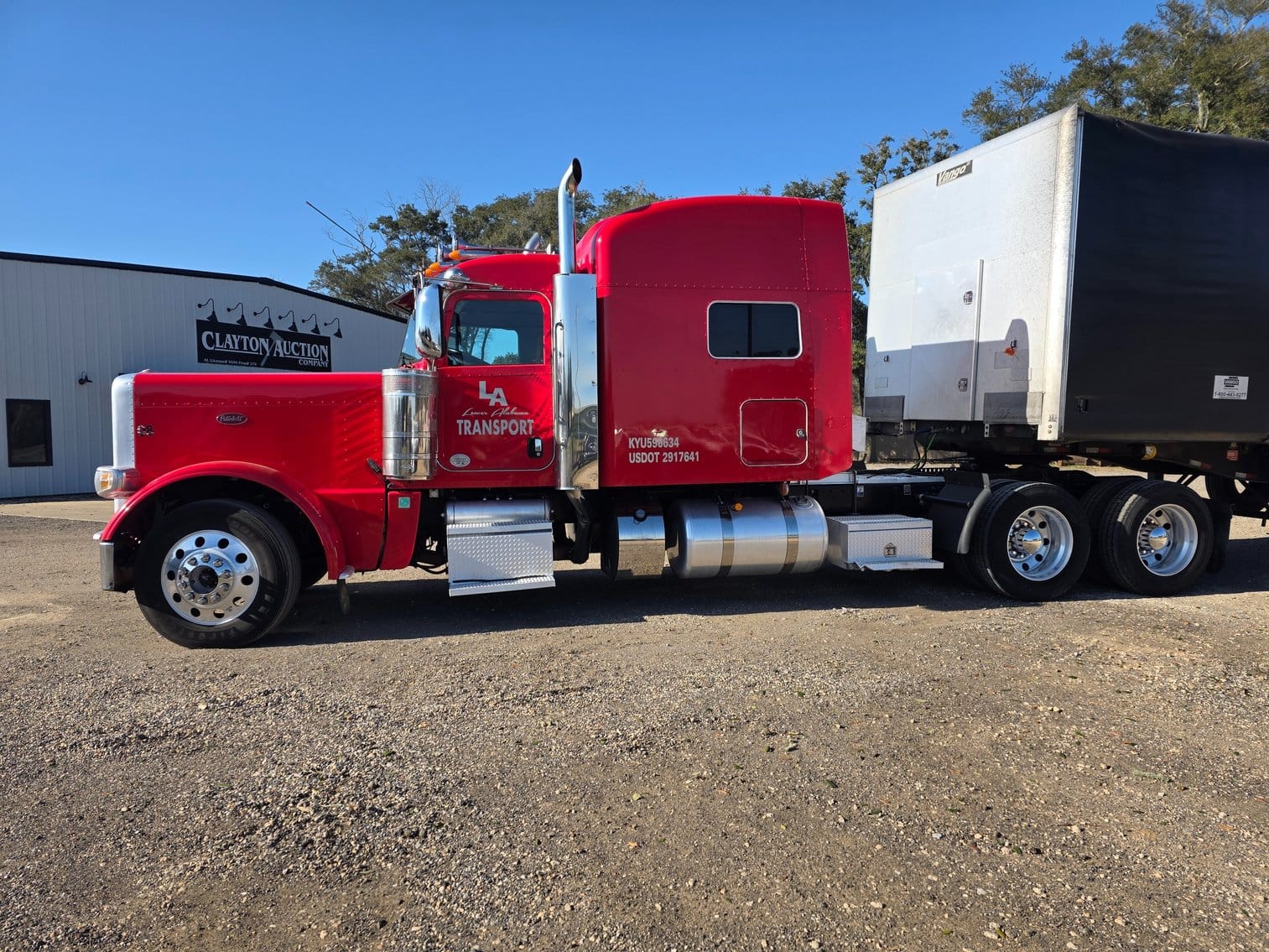 2022 Peterbilt 389 Equipment Image0