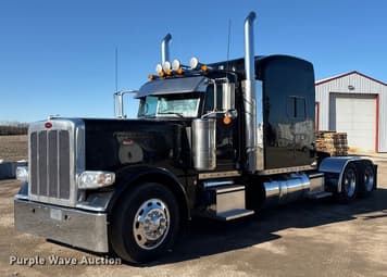 Main image Peterbilt 389