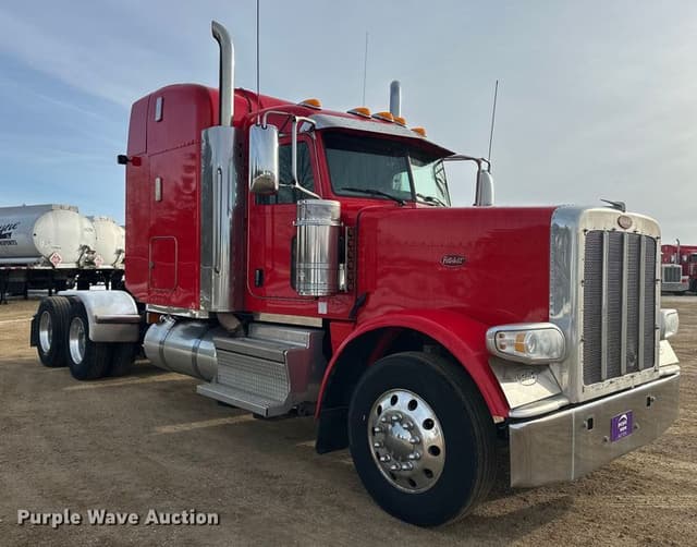 Image of Peterbilt 389 equipment image 2