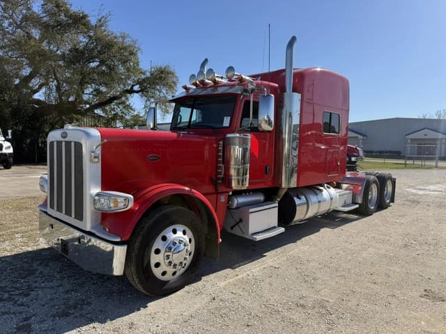 Image of Peterbilt 389 equipment image 1