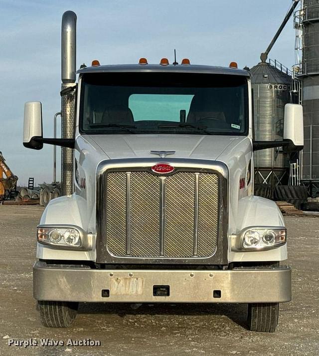 Image of Peterbilt 567 equipment image 1