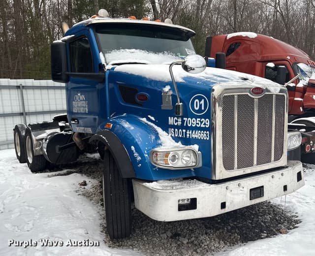 Image of Peterbilt 567 equipment image 2