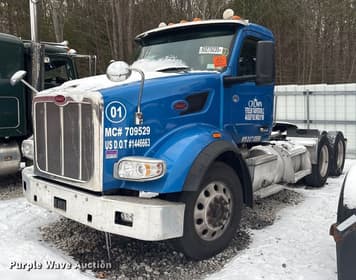 Main image Peterbilt 567