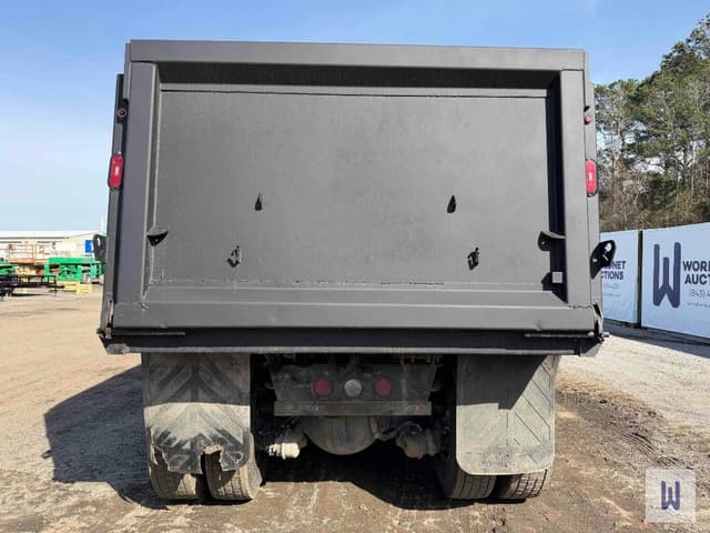 Image of Peterbilt 567 equipment image 4