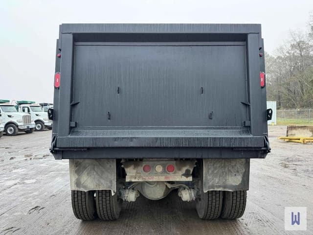 Image of Peterbilt 567 equipment image 4