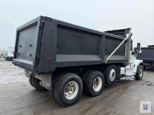 Image of Peterbilt 567 equipment image 3