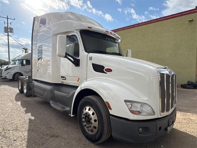 Image of Peterbilt 579 equipment image 2