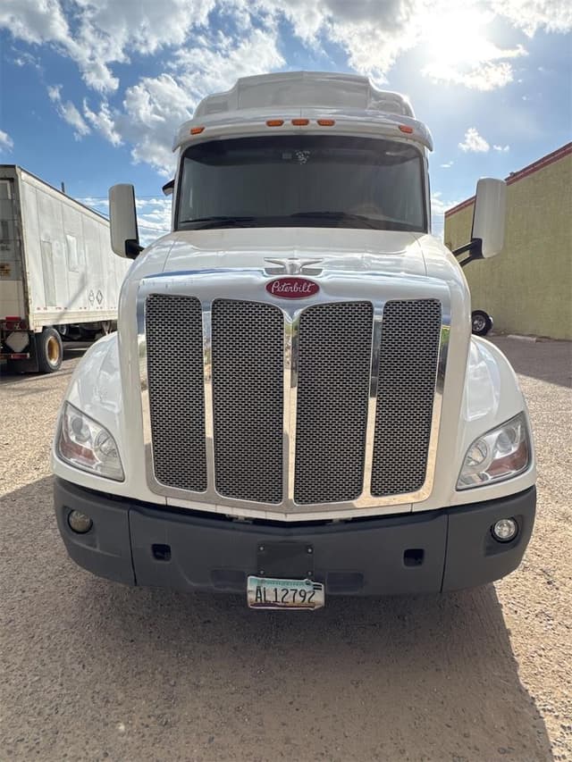 Image of Peterbilt 579 equipment image 1