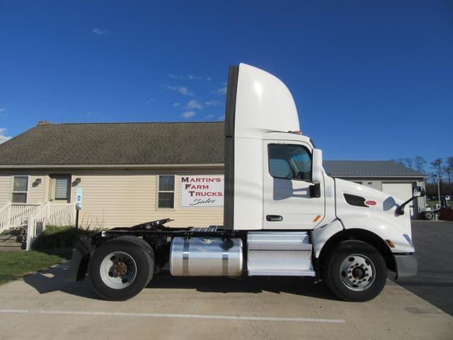 Image of Peterbilt 579 equipment image 1