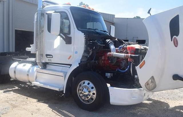 Image of Peterbilt 579 equipment image 4