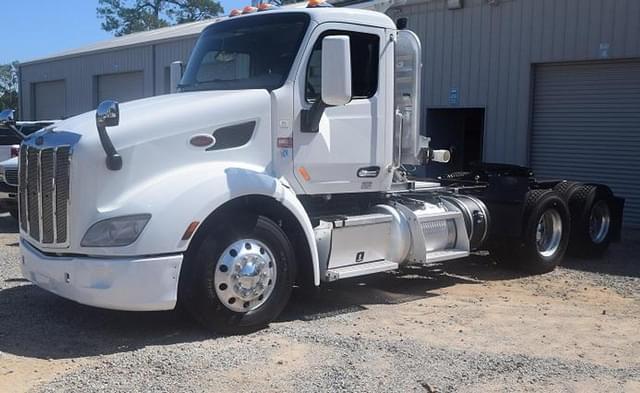 Image of Peterbilt 579 equipment image 1