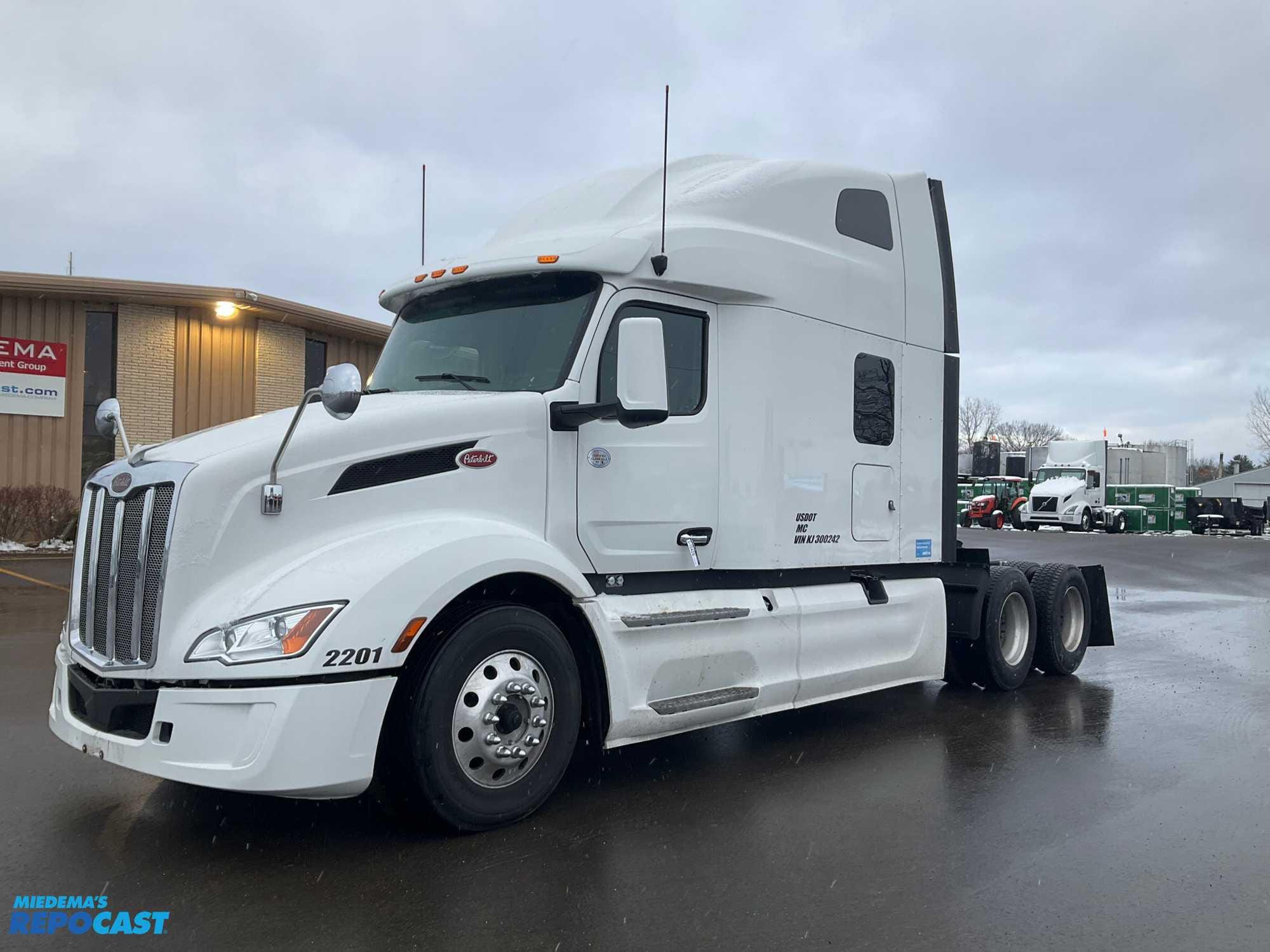 Main image Peterbilt 579