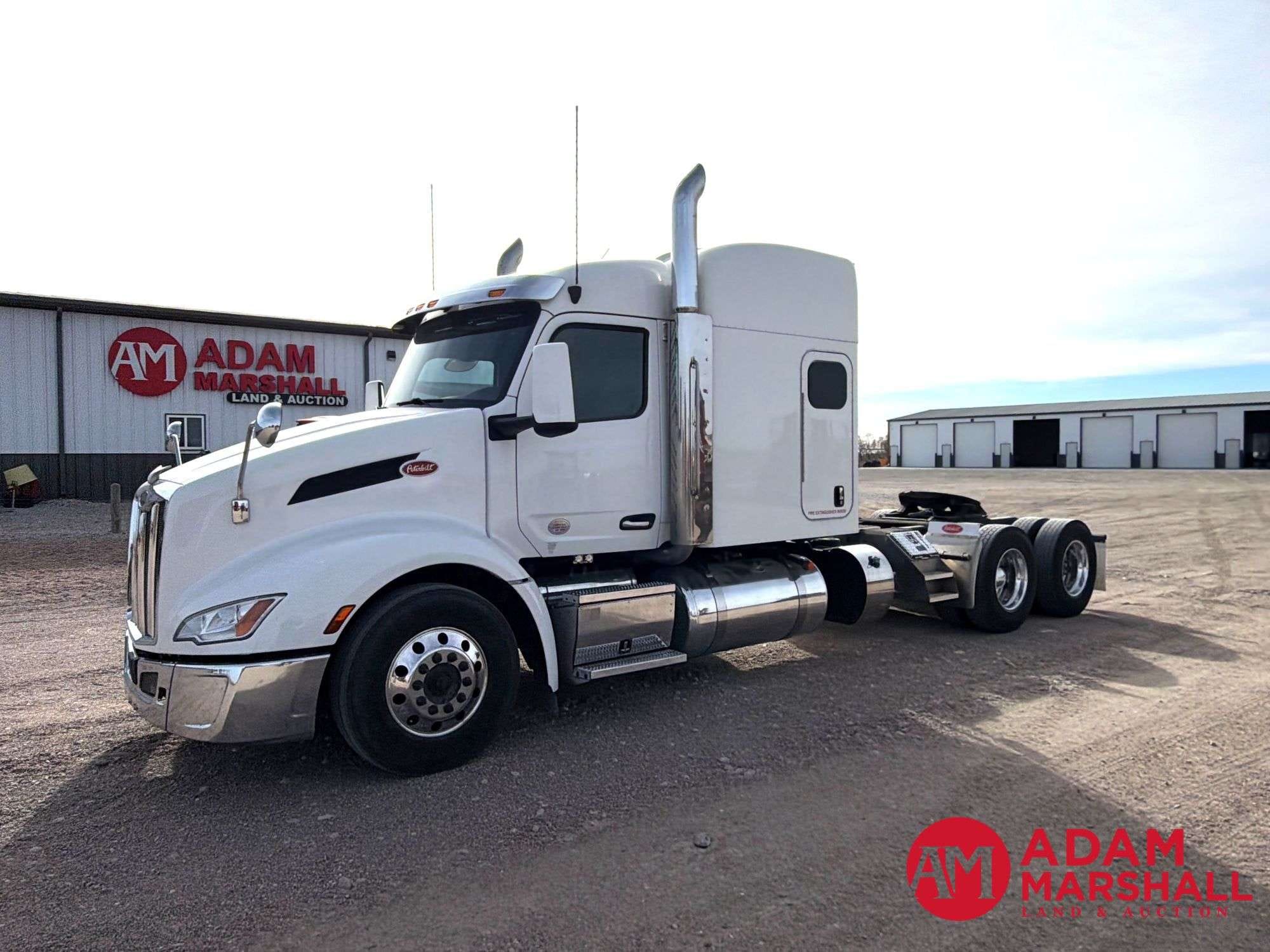 2022 Peterbilt 579 Equipment Image0