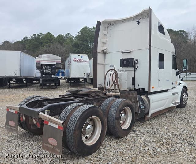 Image of Peterbilt 579 equipment image 4