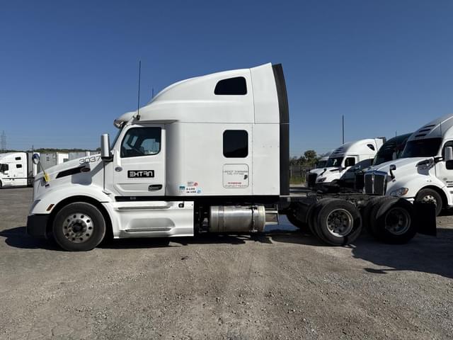 Image of Peterbilt 579 equipment image 1