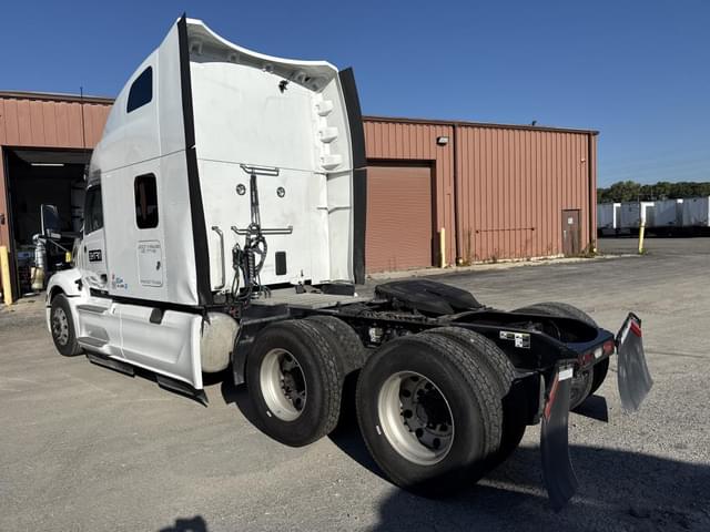 Image of Peterbilt 579 equipment image 2