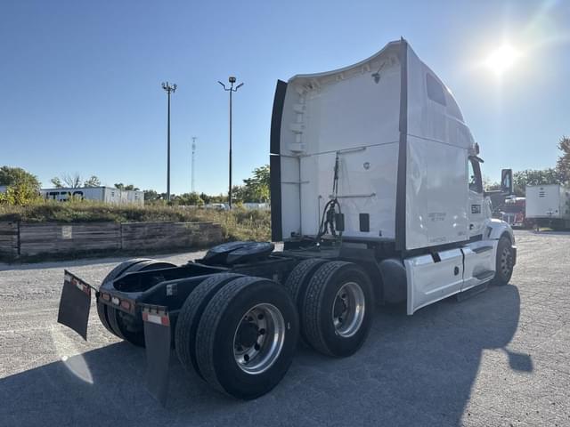 Image of Peterbilt 579 equipment image 4