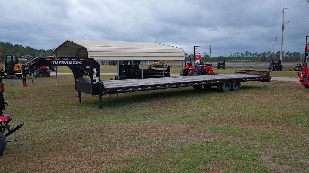 2022 PJ Low-Pro Flatdeck Equipment Image0