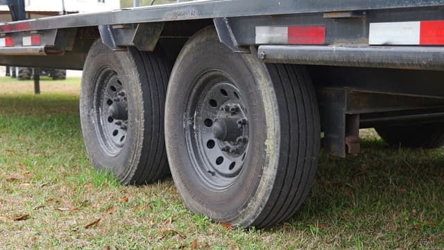 Image of PJ Low-Pro Flatdeck equipment image 3