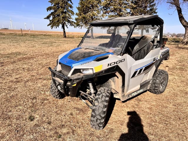 Image of Polaris General 1000 Sport equipment image 2