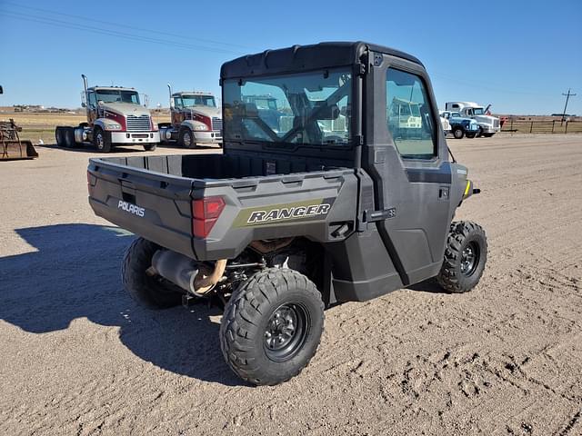 Image of Polaris Ranger 1000 equipment image 2