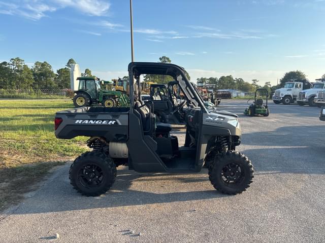Image of Polaris Ranger 1000 equipment image 3