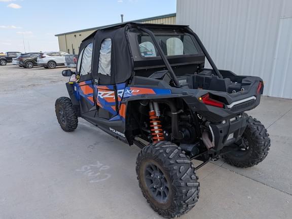 Image of Polaris RZR XP 1000 Crew equipment image 2